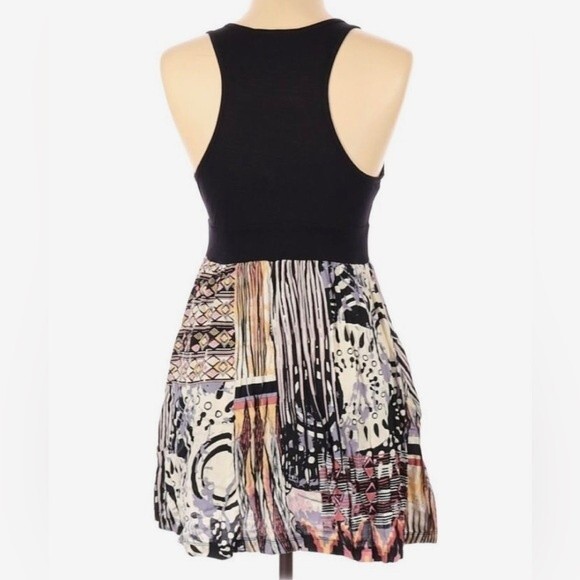 Black and abstract print racerback dress size small - Picture 2 of 7
